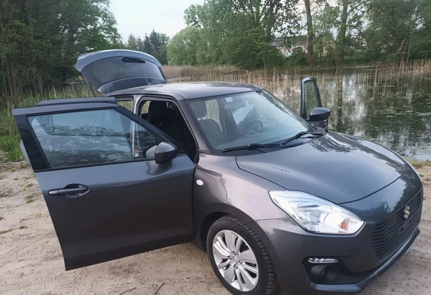 Suzuki Swift cena 32999 przebieg: 46000, rok produkcji 2020 z Wschowa małe 191